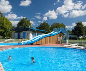 CAMPING LES BORD DE LOUE