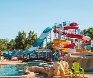 CAMPSITES WITH WATER PARK