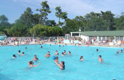 Camping 4 &eacute;toiles Estanquet
